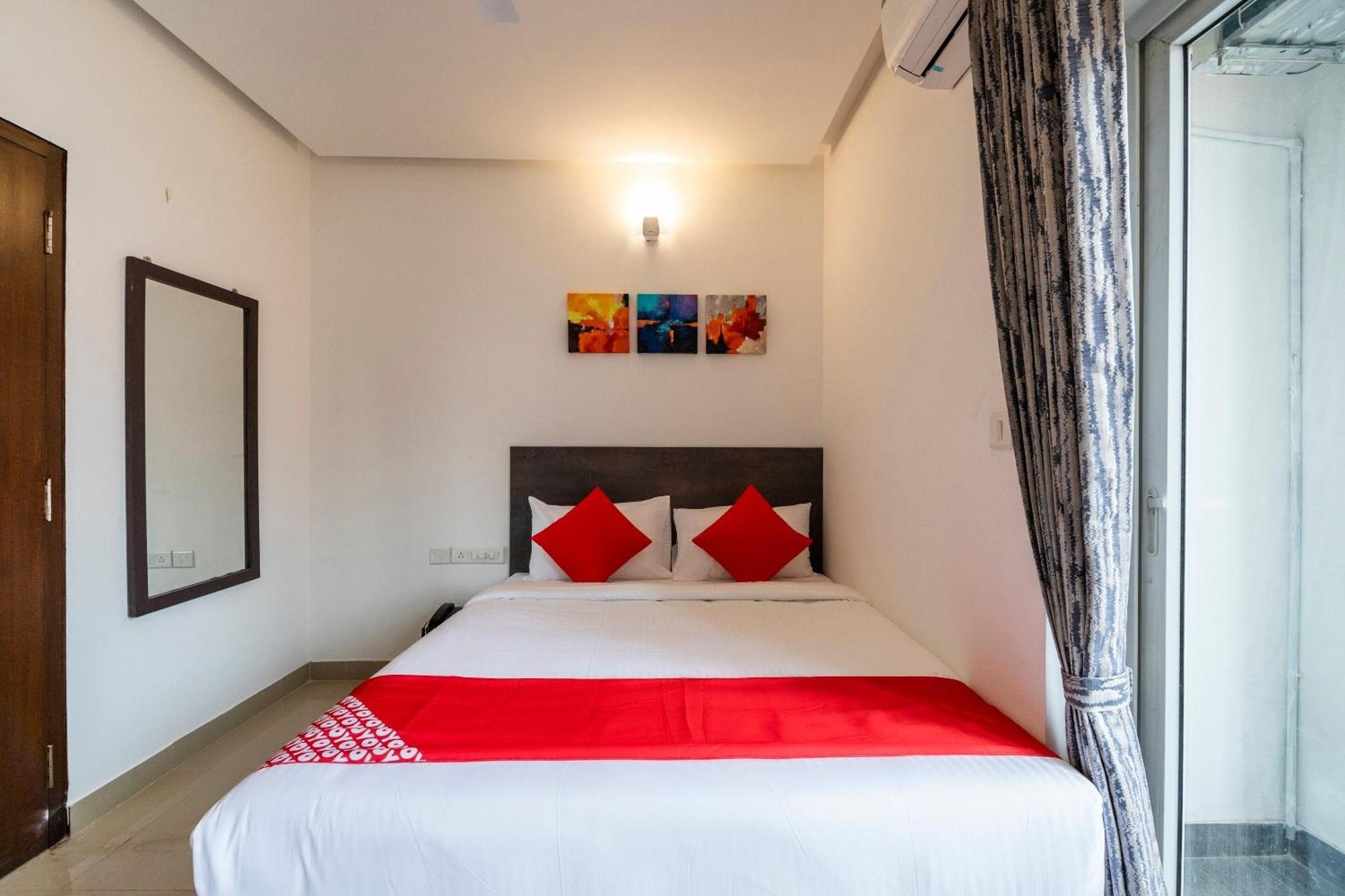 Super Townhouse Hebbal Hotel Bangalore Luaran gambar
