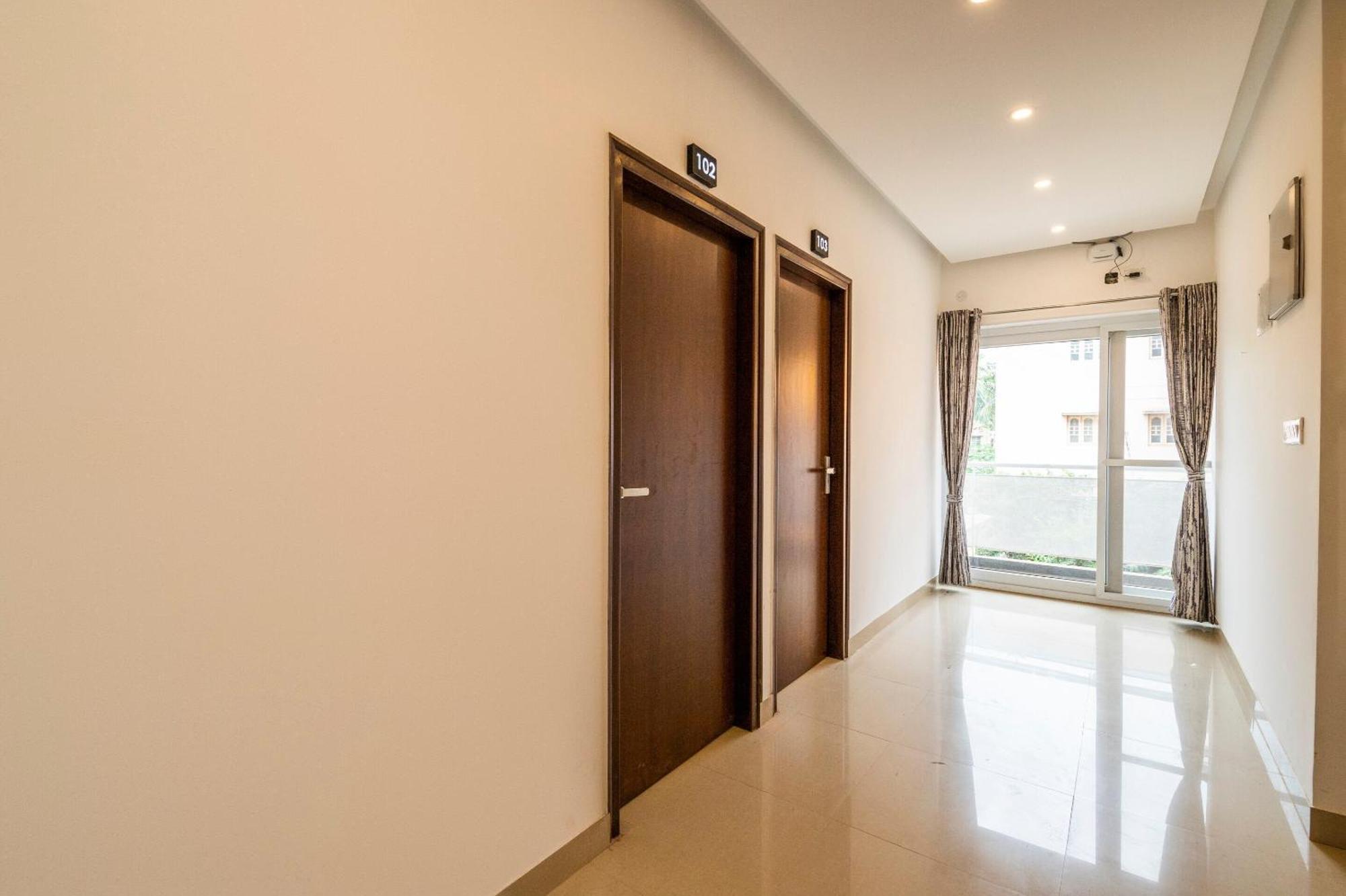 Super Townhouse Hebbal Hotel Bangalore Luaran gambar